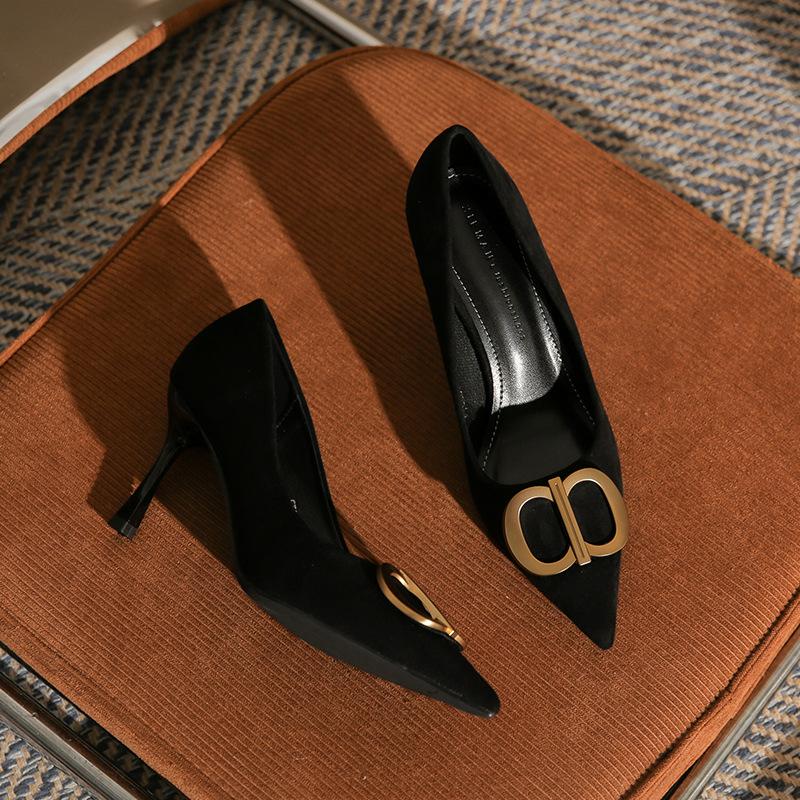-A fashion temperament women s single shoes new classic pointed stiletto high heel professional women 34
-A fashion temperament women s single shoes new classic pointed stiletto high heel professional women 34