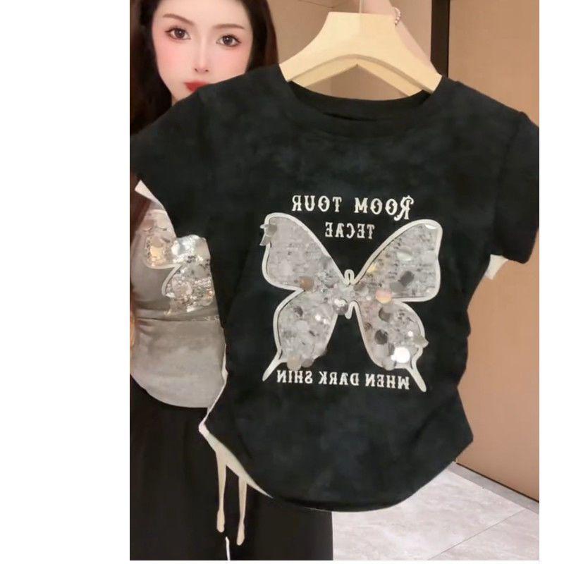 Women s Plus Size Sequined Butterfly Short Sleeve T-shirt - Summer Casual Fashion with Pleated Waist L чорний
Women s Plus Size Sequined Butterfly Short Sleeve T-shirt - Summer Casual Fashion with Pleated Waist L чорний