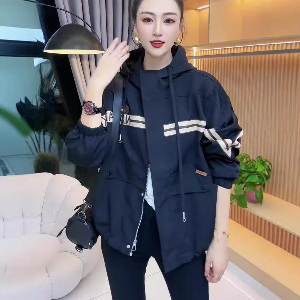 2024 Women s Fashionable Hooded Embroidered Storm Jacket - Versatile Autumn Loose-Fit Casual Parka. L
2024 Women s Fashionable Hooded Embroidered Storm Jacket - Versatile Autumn Loose-Fit Casual Parka. L