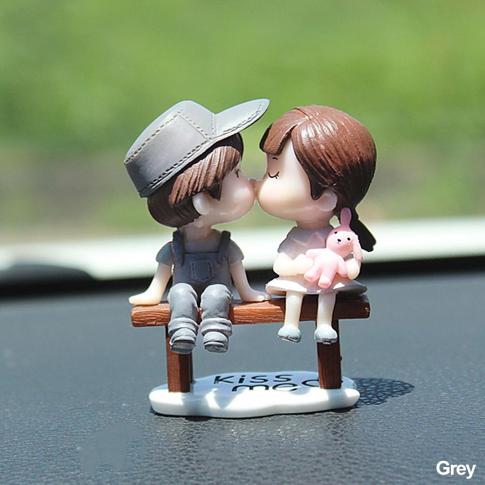 2 шт./компл. Милая мультяшная пара со скамейкой, приборная панель автомобиля, кукла, воздушный шар, украшение, украшение, автомобильные аксессуары для интерьера для подарка серый
2 шт./компл. Милая мультяшная пара со скамейкой, приборная панель автомобиля, кукла, воздушный шар, украшение, украшение, автомобильные аксессуары для интерьера для подарка серый