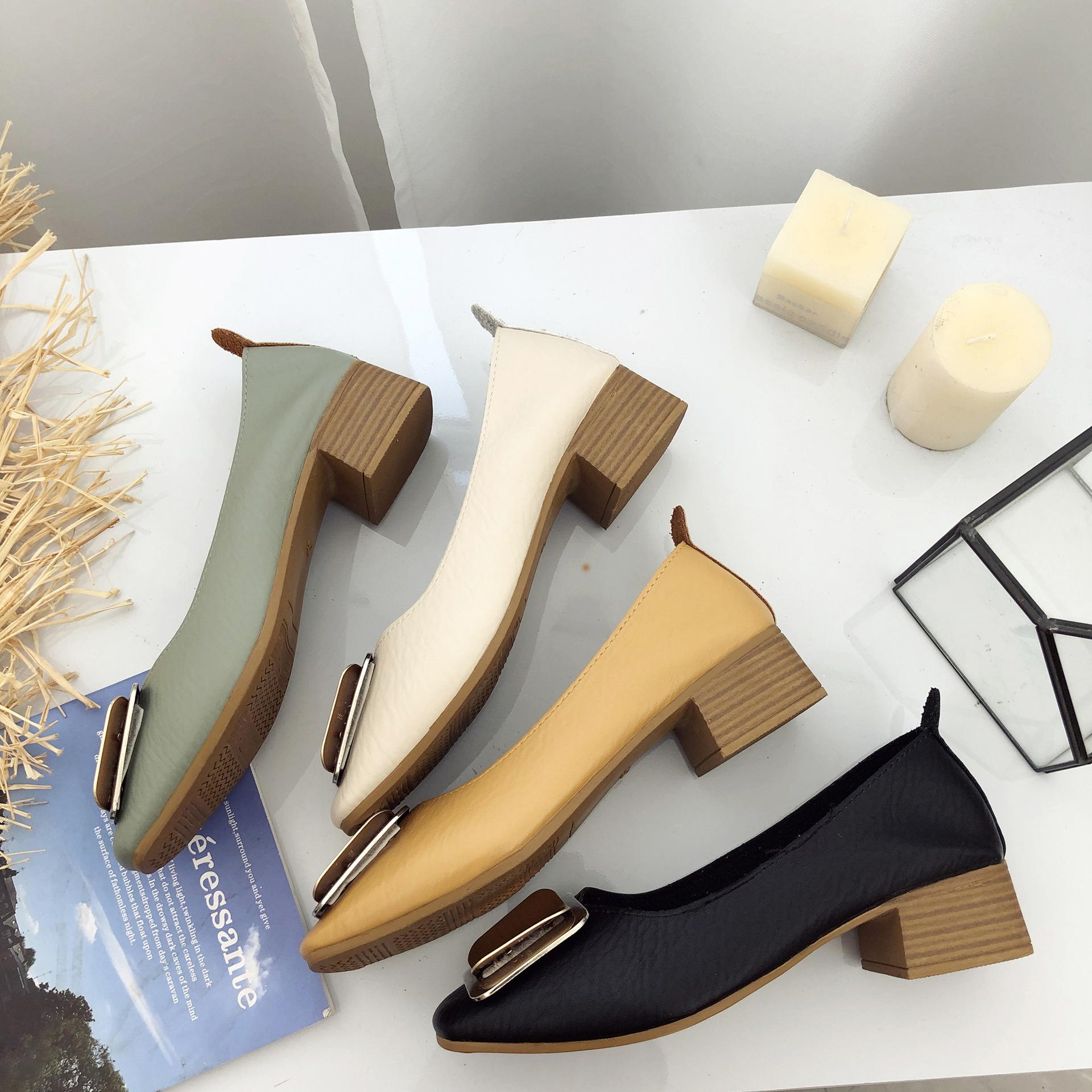 Женские классические пенни-лоферы, повседневные удобные офисные модельные туфли без шнуровки на среднем каблуке, легкие женские мокасины из искусственной кожи для вождения 
Женские классические пенни-лоферы, повседневные удобные офисные модельные туфли без шнуровки на среднем каблуке, легкие женские мокасины из искусственной кожи для вождения