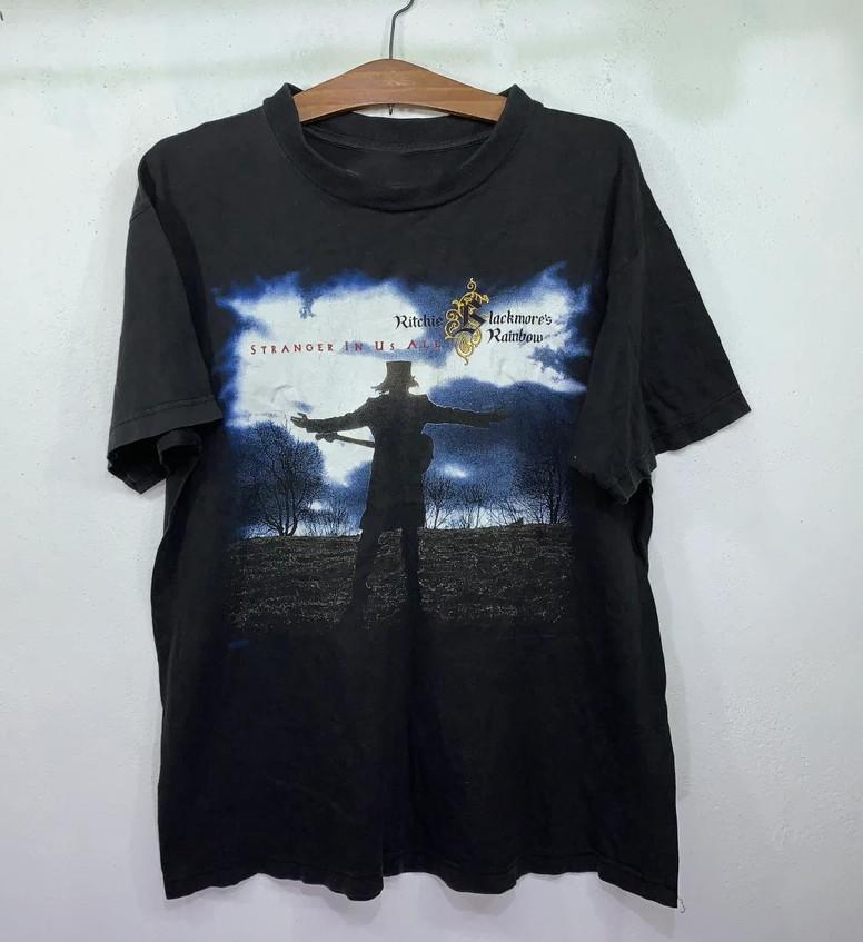 Ritchie Blackmore Stranger In Us All Unisex T-Shirt S To 5XL MC1035 Unisex T-Shirt M
Ritchie Blackmore Stranger In Us All Unisex T-Shirt S To 5XL MC1035 Unisex T-Shirt M