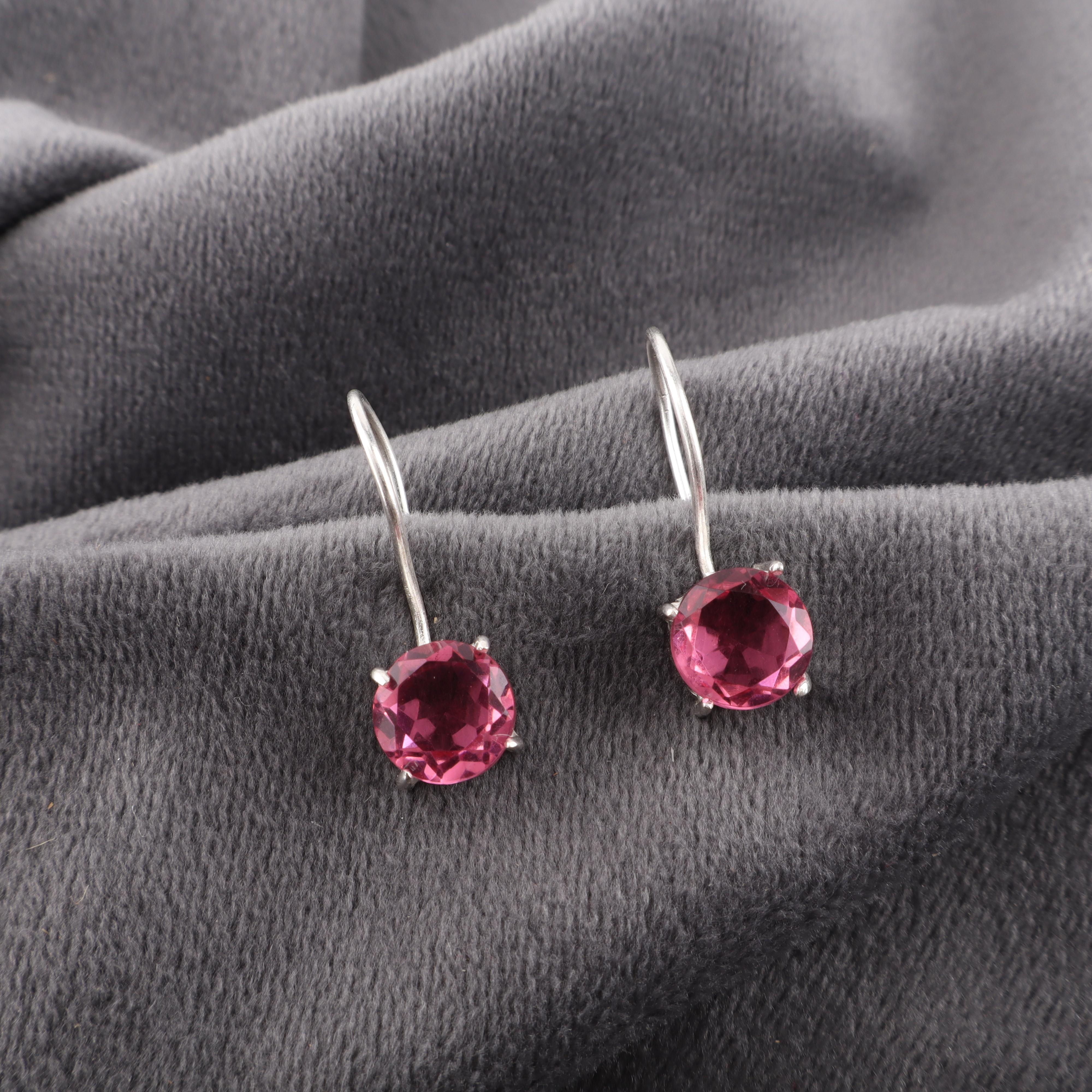 Серьга из розового турмалина, 925 проба, цельное стерлинговое серебро, серьга с драгоценным камнем ручной работы, на День памяти 0.92 Inches розовый
Серьга из розового турмалина, 925 проба, цельное стерлинговое серебро, серьга с драгоценным камнем ручной работы, на День памяти 0.92 Inches розовый