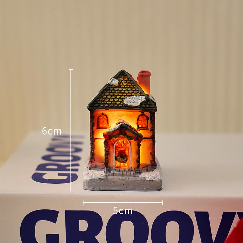 LED Christmas Cabin Resin Ornament - Desktop Gift Decor
LED Christmas Cabin Resin Ornament - Desktop Gift Decor