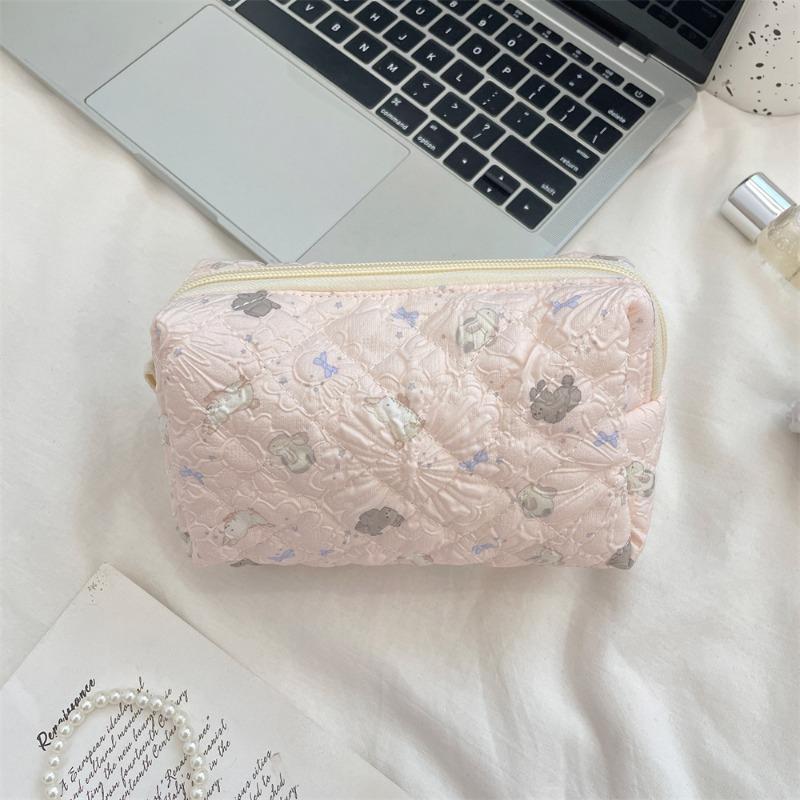 31291 Fresh quilting clutch cosmetic bag girl large capacity cute storage student zipper stationery bag pencil bag
31291 Fresh quilting clutch cosmetic bag girl large capacity cute storage student zipper stationery bag pencil bag