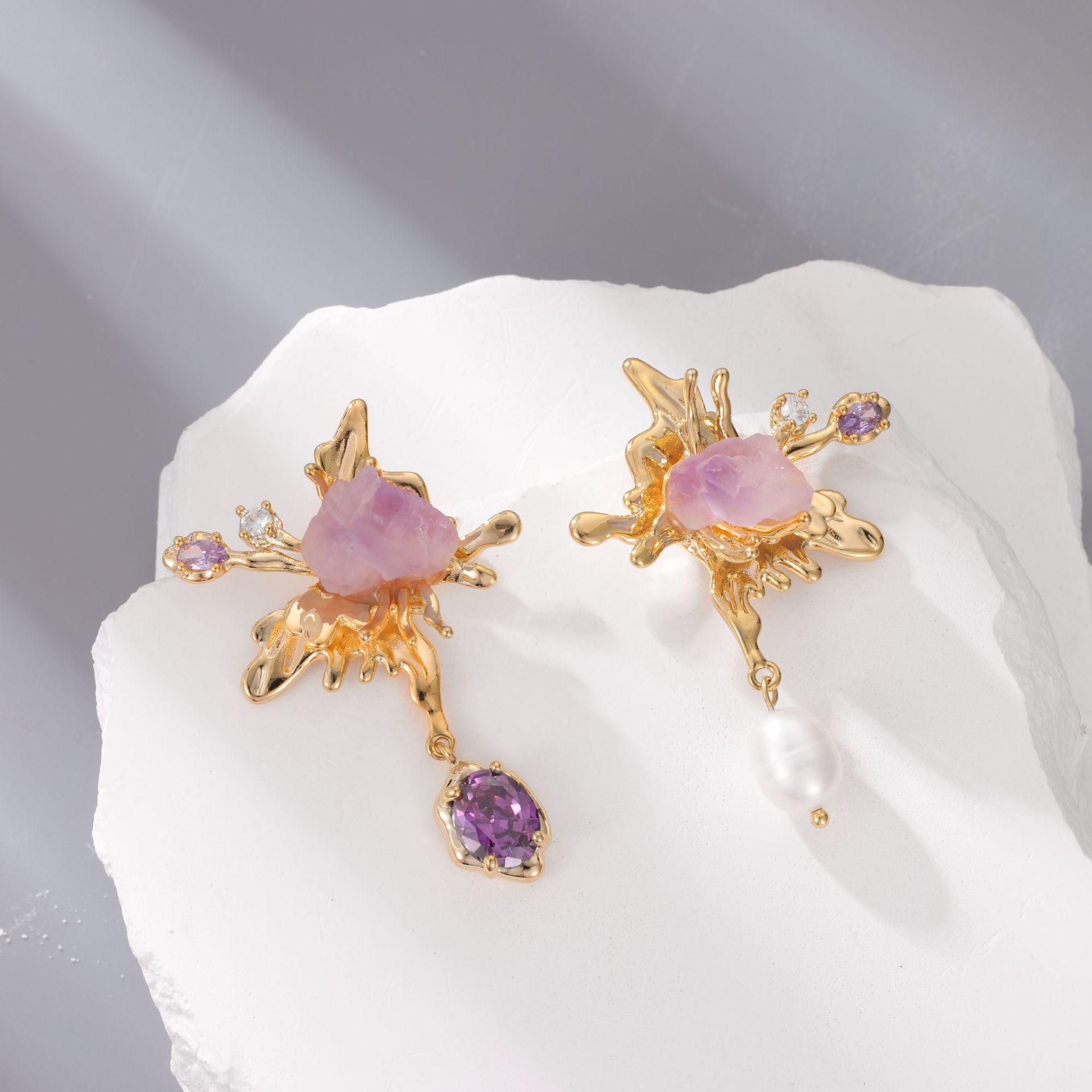 Baroque natural freshwater pearl earrings female niche asymmetric butterfly advanced sensor ear decoration
Baroque natural freshwater pearl earrings female niche asymmetric butterfly advanced sensor ear decoration