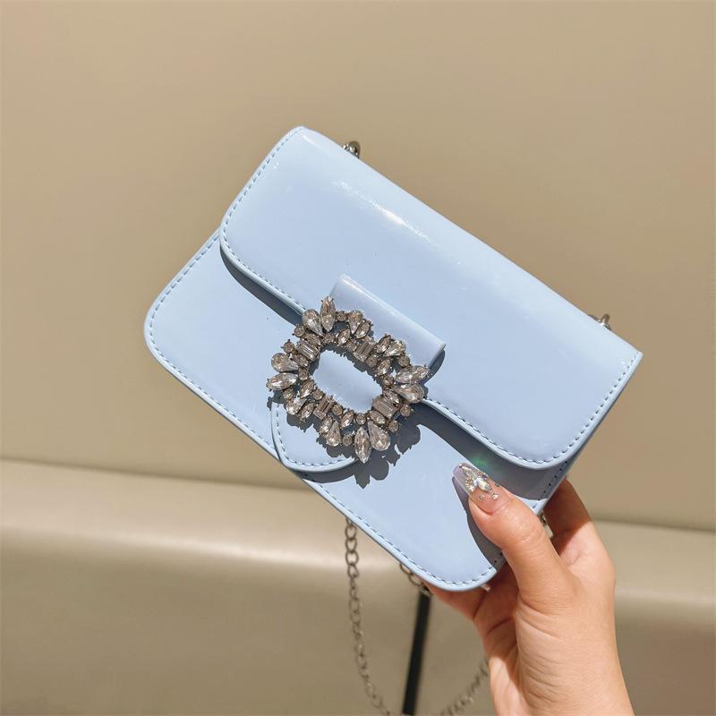 Popular handbag 2025 spring new women s bag diamond shoulder bag patent leather glossy messenger bag tide
Popular handbag 2025 spring new women s bag diamond shoulder bag patent leather glossy messenger bag tide