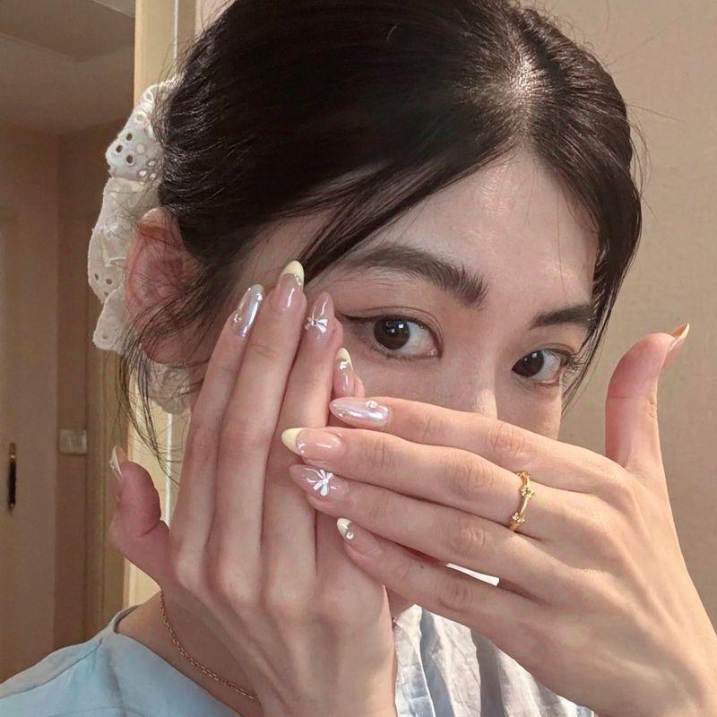 2025 New Arrival Hand-Worn Nail Summer Bows Nail Stickers Cute Young Adult Milk Huhoo French White
2025 New Arrival Hand-Worn Nail Summer Bows Nail Stickers Cute Young Adult Milk Huhoo French White