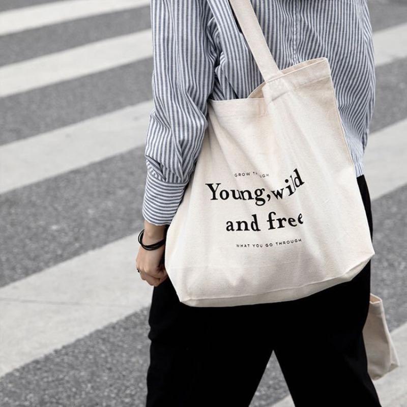 Chic Korean version ins retro style English letters versatile solid color large capacity shoulder canvas bag student schoolbag
Chic Korean version ins retro style English letters versatile solid color large capacity shoulder canvas bag student schoolbag