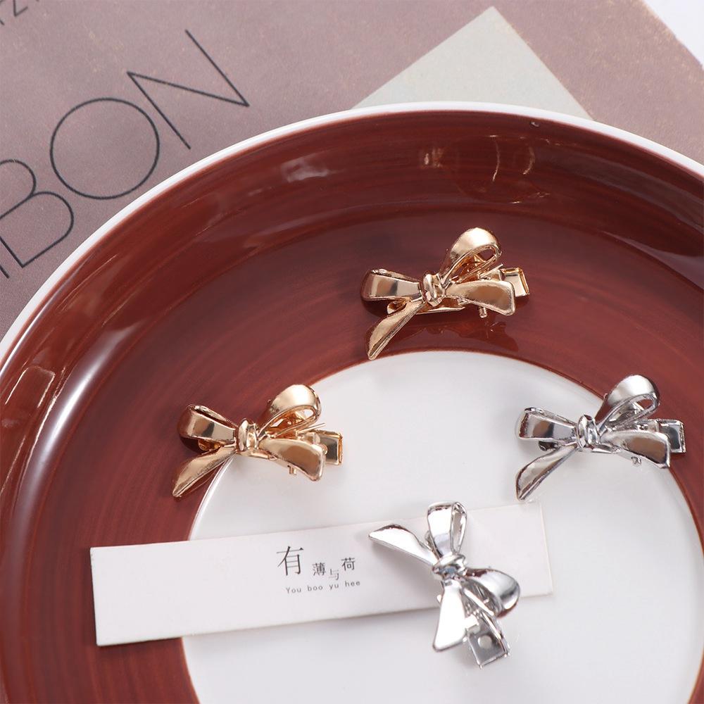 Metal Bowknot Hair Clip Bow Women Barrettes Delicate Duckbill Clip Female срібний
Metal Bowknot Hair Clip Bow Women Barrettes Delicate Duckbill Clip Female срібний