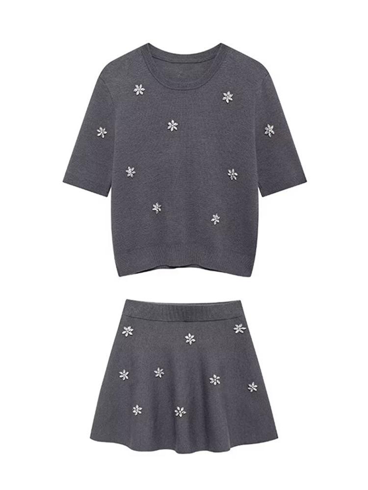 Jewelry Decorated Ladies Mini Skirt Set Casual Chic Jewelry Decorated Knitted Top Women s Set S
Jewelry Decorated Ladies Mini Skirt Set Casual Chic Jewelry Decorated Knitted Top Women s Set S