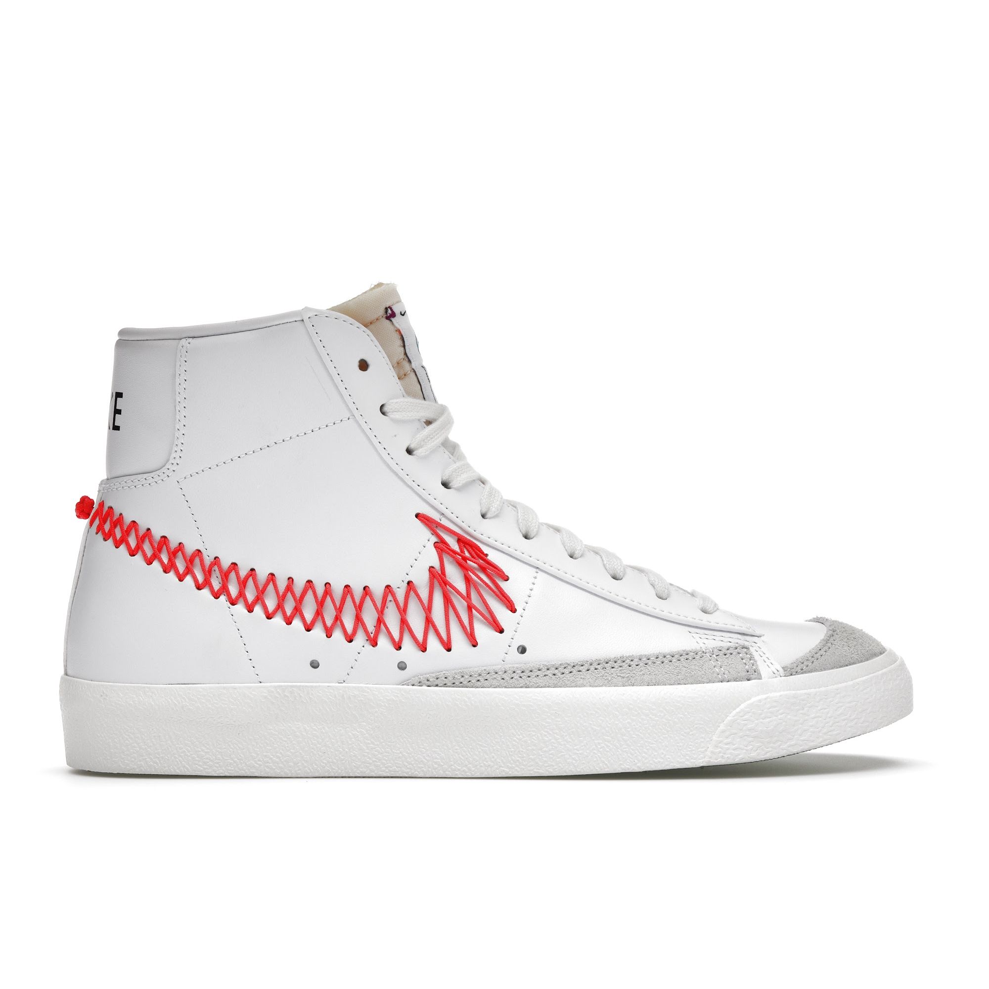 Nike Blazer Mid 77 Vintage Double Zig Zag Stitched Swoosh DD8489-161 36.5
Nike Blazer Mid 77 Vintage Double Zig Zag Stitched Swoosh DD8489-161 36.5