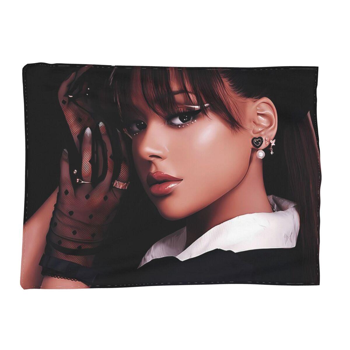 Music Singer Ayliva In Liebe Flower Blanket Soft Warm Flannel Throw Blanket Bedding for Bed Living room Picnic Travel Home Couch 80x120cm
Music Singer Ayliva In Liebe Flower Blanket Soft Warm Flannel Throw Blanket Bedding for Bed Living room Picnic Travel Home Couch 80x120cm