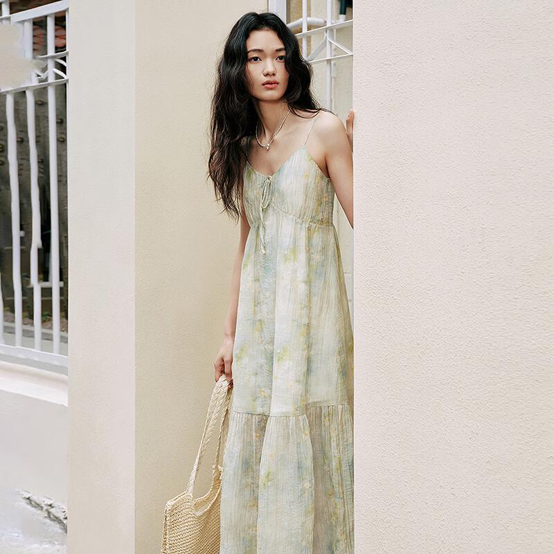 LEDIN Платье-комбинация А-силуэта длинное с иллюстрацией ромашки L
LEDIN Платье-комбинация А-силуэта длинное с иллюстрацией ромашки L