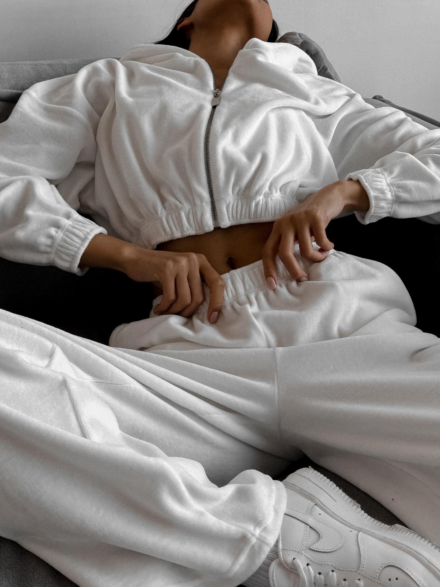 І новий жіночий модний повсякденний вільний толстовка з капюшоном із двох частин M білий
І новий жіночий модний повсякденний вільний толстовка з капюшоном із двох частин M білий