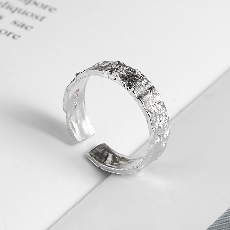 Irregular Rock Texture Gold Ring Women Rings 925 Sterling Silver Anillo Plata 925 Mujer Parure Bijoux Femme 2020 Bague серебряный
Irregular Rock Texture Gold Ring Women Rings 925 Sterling Silver Anillo Plata 925 Mujer Parure Bijoux Femme 2020 Bague серебряный