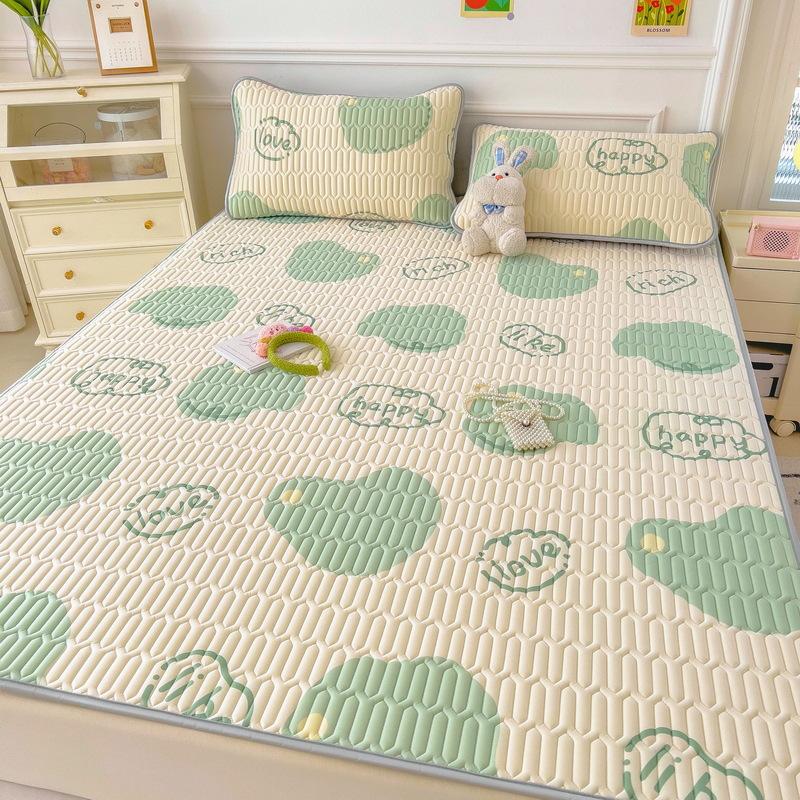 Новый летний коврик из латекса с рисунком комиксов, моющийся свежий детский летний коврик из ледяного шелка, детский кондиционер, мягкое сиденье 150*200cm 3pcs
Новый летний коврик из латекса с рисунком комиксов, моющийся свежий детский летний коврик из ледяного шелка, детский кондиционер, мягкое сиденье 150*200cm 3pcs