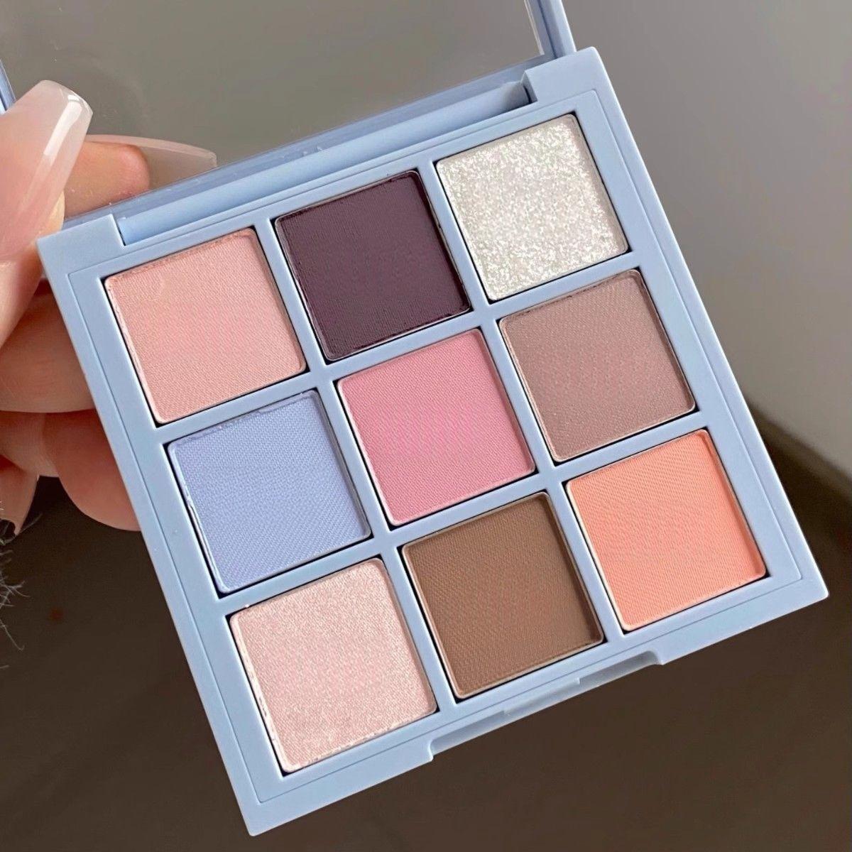 Kappel Nine-Color Waterproof Earth Tone Eyeshadow Palette – Blue/White, Non-Powdery, High Pigment, Open Eyeshadow. 35g
Kappel Nine-Color Waterproof Earth Tone Eyeshadow Palette – Blue/White, Non-Powdery, High Pigment, Open Eyeshadow. 35g