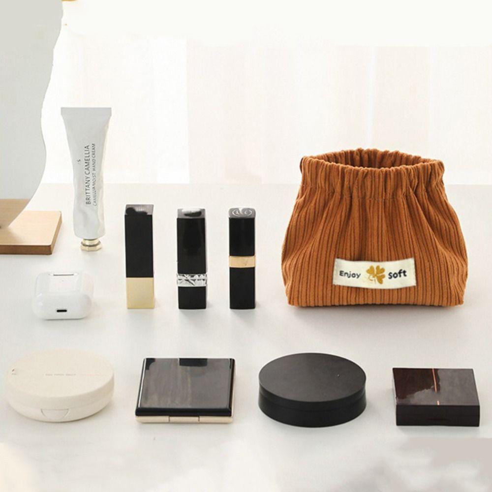 Flower Lipstick Storage Bag Makeup Bag Leaf Spring Bag Fashion Mini Cosmetic Bag Outdoor
Flower Lipstick Storage Bag Makeup Bag Leaf Spring Bag Fashion Mini Cosmetic Bag Outdoor