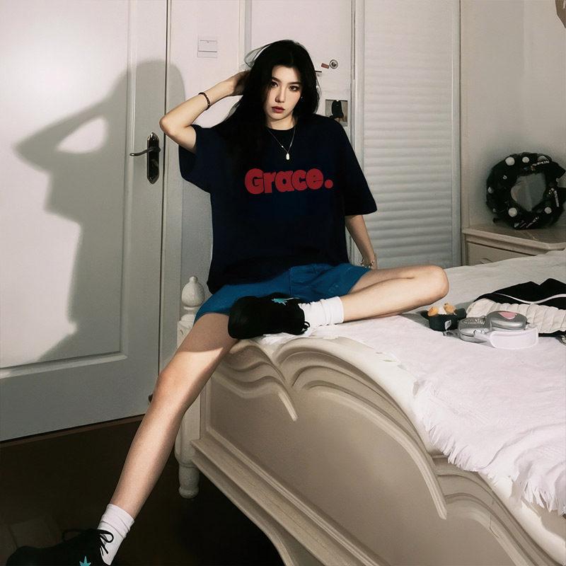 Women s Plus Size White Short Sleeve Pure Cotton Summer T-Shirt XL (116-130 lbs) чорний
Women s Plus Size White Short Sleeve Pure Cotton Summer T-Shirt XL (116-130 lbs) чорний