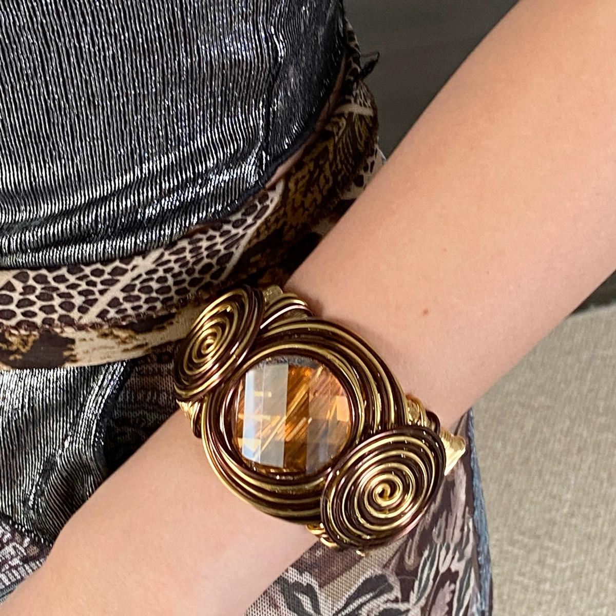 Woven Geometric Glass Open Bracelet Fashionable Exaggerated And Individual Wristband Trendy Jewelry Accessory For Women 58-60mm
Woven Geometric Glass Open Bracelet Fashionable Exaggerated And Individual Wristband Trendy Jewelry Accessory For Women 58-60mm