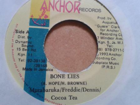 7inch Record MUTABARUKA / FREDDIE MCGREGOR / DEN - Bone Lies NONE Anchor Records 1992 Jamaica Reggae, Ska & Dub Used
7inch Record MUTABARUKA / FREDDIE MCGREGOR / DEN - Bone Lies NONE Anchor Records 1992 Jamaica Reggae, Ska & Dub Used