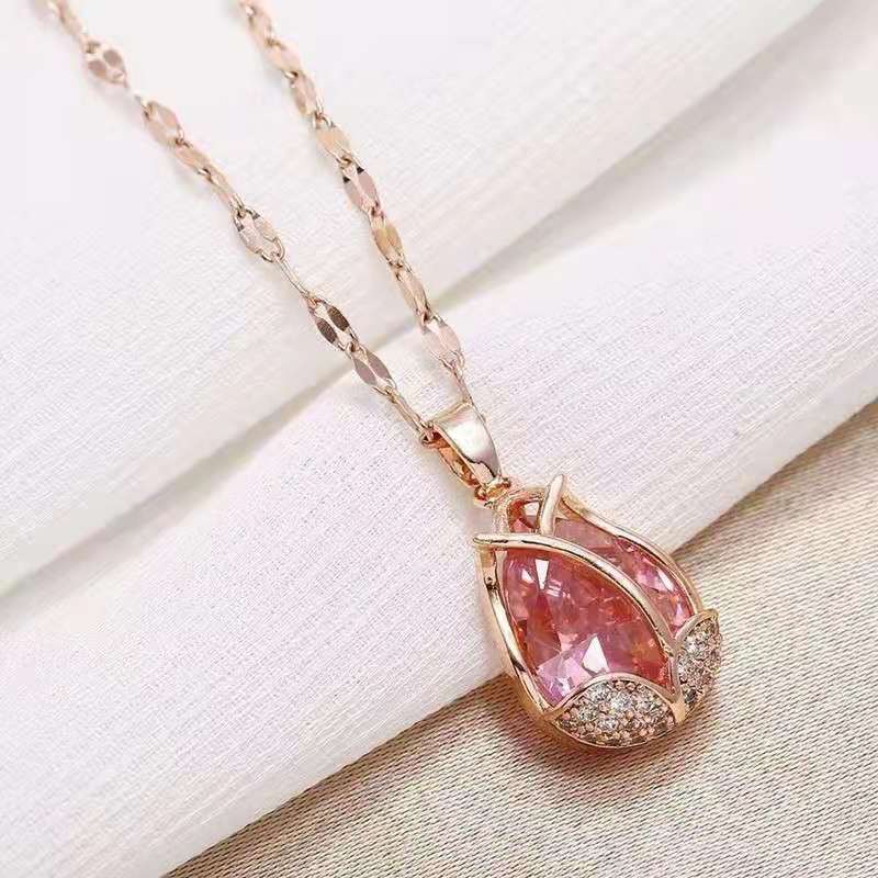 Ожерелье-тюльпан, женская легкая роскошная титановая стальная бижутерия, не выцветающая цепочка
Ожерелье-тюльпан, женская легкая роскошная титановая стальная бижутерия, не выцветающая цепочка