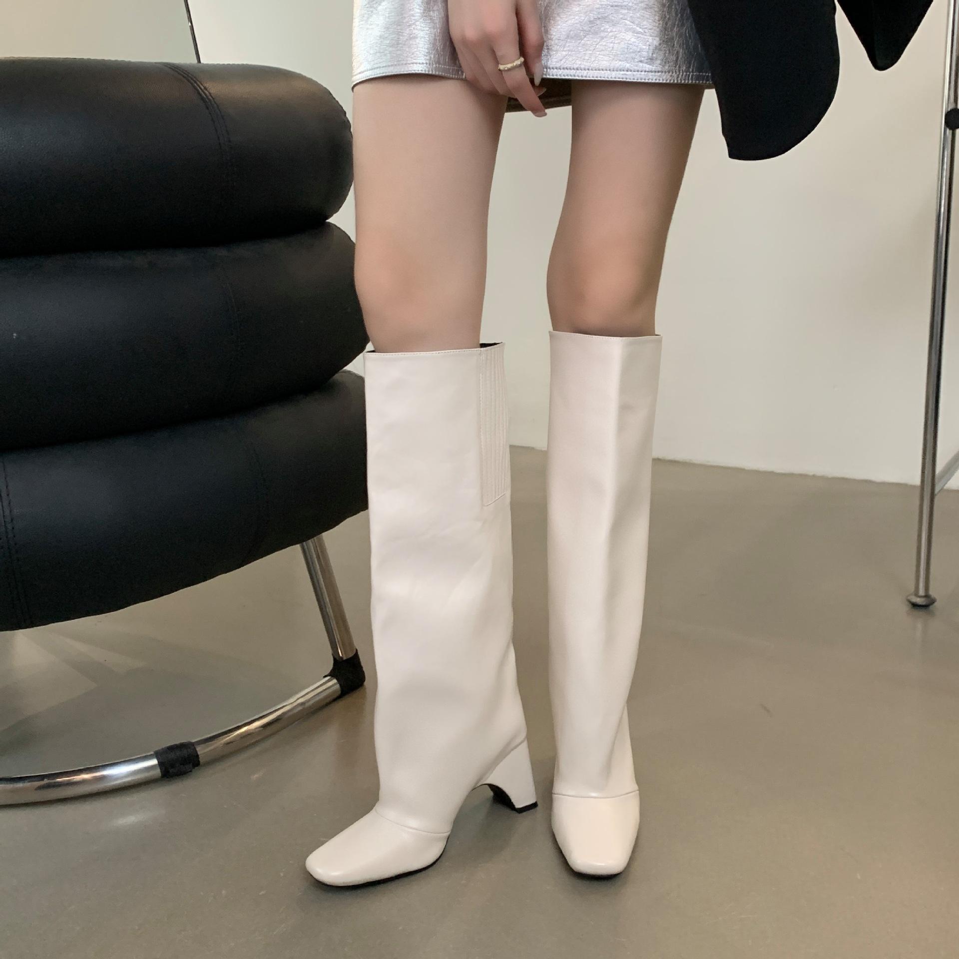European and American fashion 2025 new square head thick high heel niche boots but knee Spice Girl fried street fashion boots 40 абрикосовий
European and American fashion 2025 new square head thick high heel niche boots but knee Spice Girl fried street fashion boots 40 абрикосовий