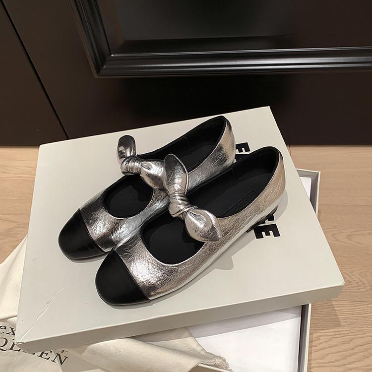 Sweet Mary Jane~ Xiaoxiangfeng color matching 2025 new single shoes women s super comfortable and versatile fashion full leather shoes 39 серебряный
Sweet Mary Jane~ Xiaoxiangfeng color matching 2025 new single shoes women s super comfortable and versatile fashion full leather shoes 39 серебряный