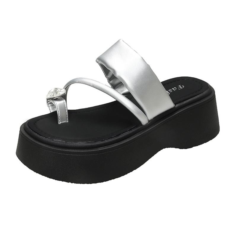 Rhinestone cover toe thick-soled slippers for women to wear 2025 summer new Xiaoxiangfeng beach muffin square head cool slippers for women 40 срібний
Rhinestone cover toe thick-soled slippers for women to wear 2025 summer new Xiaoxiangfeng beach muffin square head cool slippers for women 40 срібний