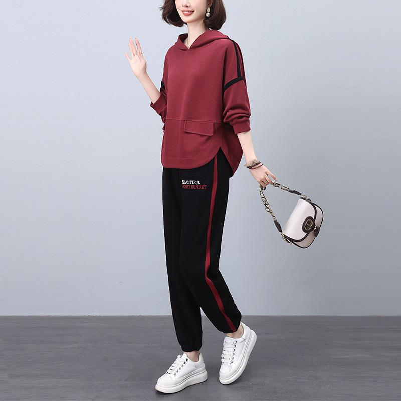 Women s Plus Size Hooded Sweatshirt Set: Spring/Autumn Loose Casual Two-Piece for Middle-Aged Moms (2024 New Style) M (for 100-120 jin)
Women s Plus Size Hooded Sweatshirt Set: Spring/Autumn Loose Casual Two-Piece for Middle-Aged Moms (2024 New Style) M (for 100-120 jin)