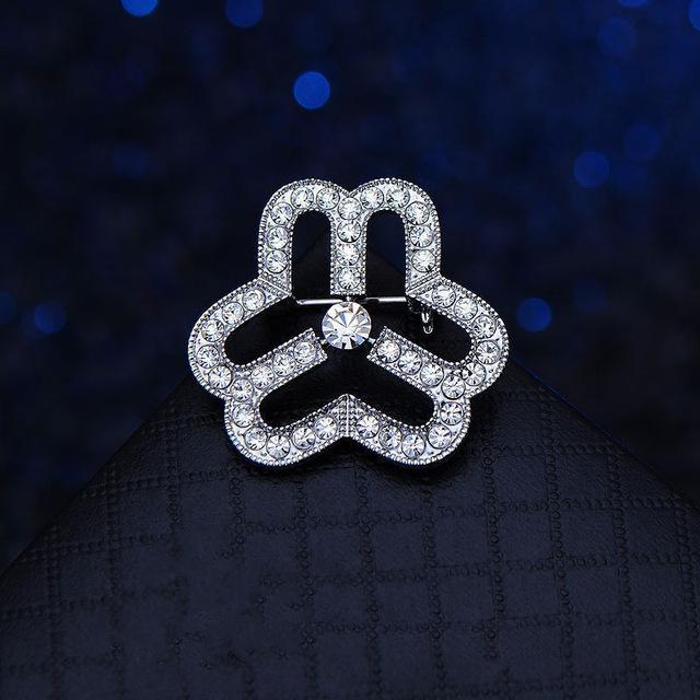 Продажа броши для женщин из листьев гинкго, циркониевые броши, аксессуары для платья, ювелирные украшения, оптовая продажа, женские подарки
Продажа броши для женщин из листьев гинкго, циркониевые броши, аксессуары для платья, ювелирные украшения, оптовая продажа, женские подарки