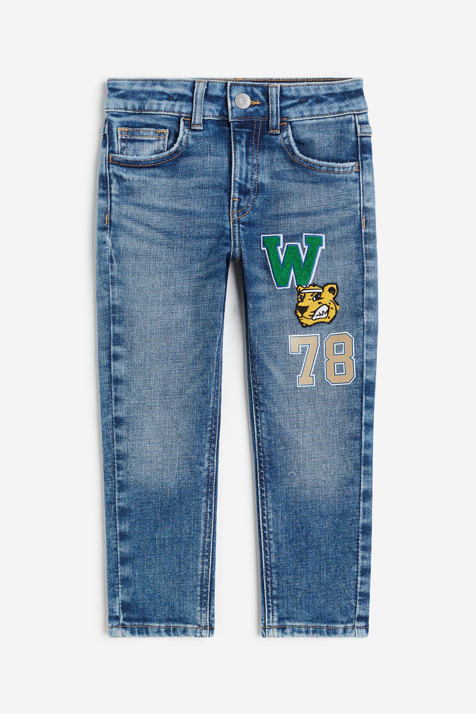 Свободные джинсы зауженного кроя
Свободные джинсы зауженного кроя