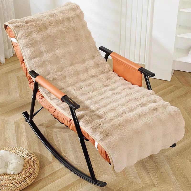 Non-slip Winter Recliner Plush Seat Cushion - Foldable, Warm, Cozy Sofa Cover 55x180 cm
Non-slip Winter Recliner Plush Seat Cushion - Foldable, Warm, Cozy Sofa Cover 55x180 cm