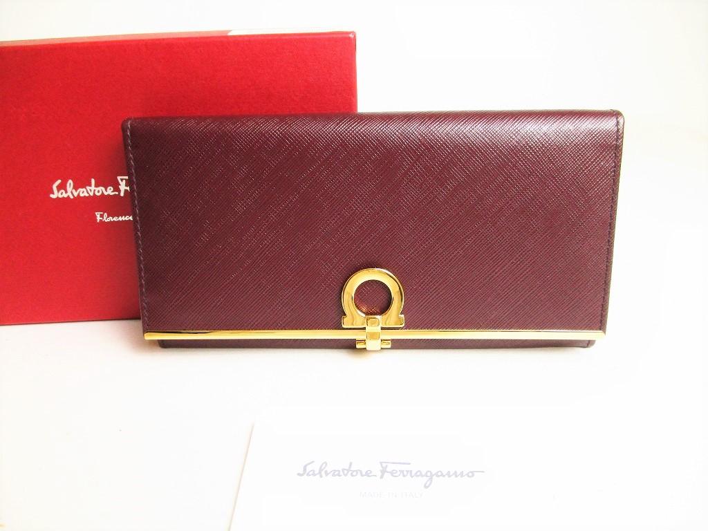 Автентичний шкіряний гаманець Salvatore Ferragamo Gancini H/W Bordeaux № 9103 відремонтований
Автентичний шкіряний гаманець Salvatore Ferragamo Gancini H/W Bordeaux № 9103 відремонтований