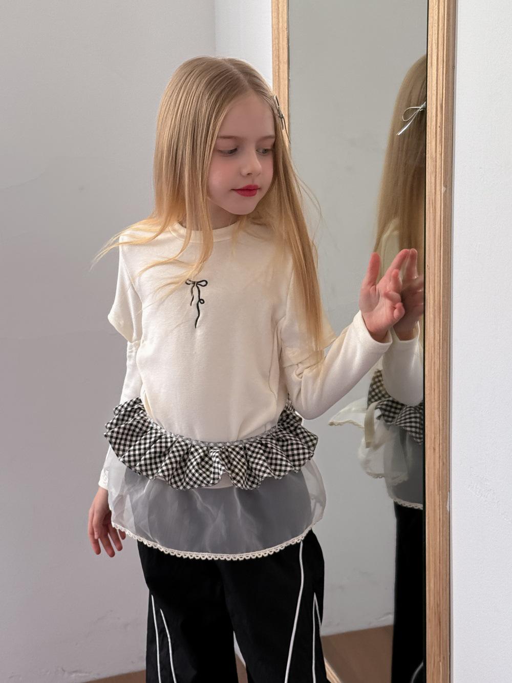 Эластичная футболка для девочек приталенного силуэта с весенним бантом 150 cm слоновая кость
Эластичная футболка для девочек приталенного силуэта с весенним бантом 150 cm слоновая кость