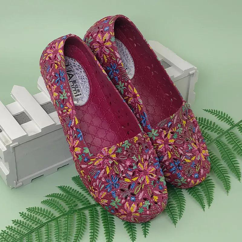 WTEMPO Цветочный принт Плоская толстая каблук-нескользящая повседневная рабочая обувь Женская Весна Лето Большие размеры Одиночные туфли 40 красный