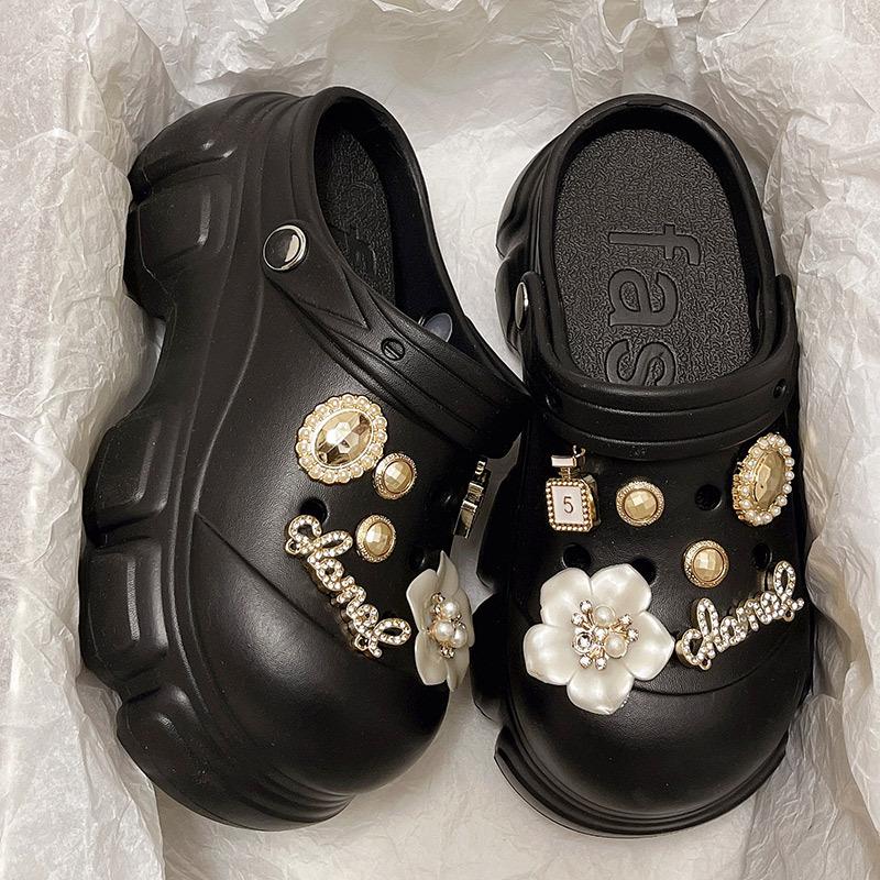 Наступать на дерьмо, чувствуя дырки, женские летние туфли на толстой подошве, увеличивающие рост, модная обувь баотоу, новые пляжные мягкие подошвы, крутые шлепанцы Size 40-41
Наступать на дерьмо, чувствуя дырки, женские летние туфли на толстой подошве, увеличивающие рост, модная обувь баотоу, новые пляжные мягкие подошвы, крутые шлепанцы Size 40-41