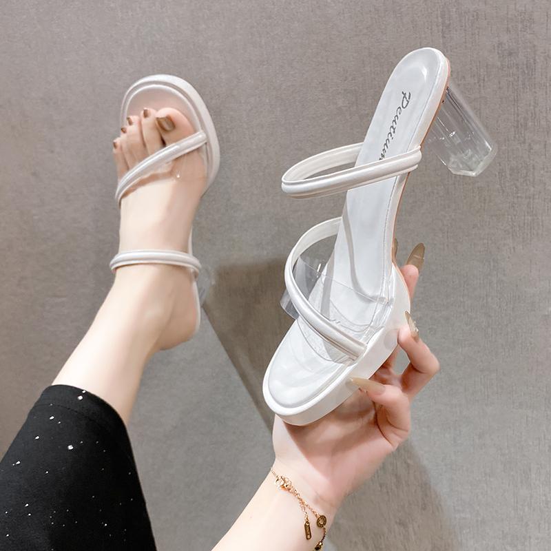 Transparent Slippers Summer Women Shoes Square Heel Mules Luxury Sandals Fashion Designer High Heels Trend Elegant Women Sandals 35 білий
Transparent Slippers Summer Women Shoes Square Heel Mules Luxury Sandals Fashion Designer High Heels Trend Elegant Women Sandals 35 білий