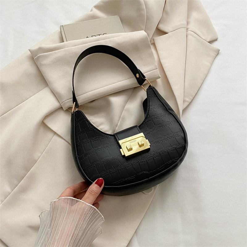 Trendy Chic Solid Color Handbag Stylish Pu Tote Bag For Everyday Use In Black And More
Trendy Chic Solid Color Handbag Stylish Pu Tote Bag For Everyday Use In Black And More