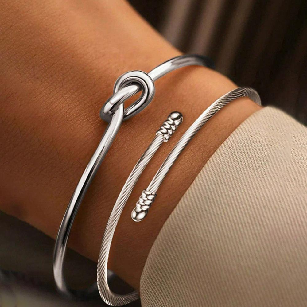 Retro Simple Chain Bracelet Fashion Mix and Match Open Bangle Stacking Jewelry Set
Retro Simple Chain Bracelet Fashion Mix and Match Open Bangle Stacking Jewelry Set