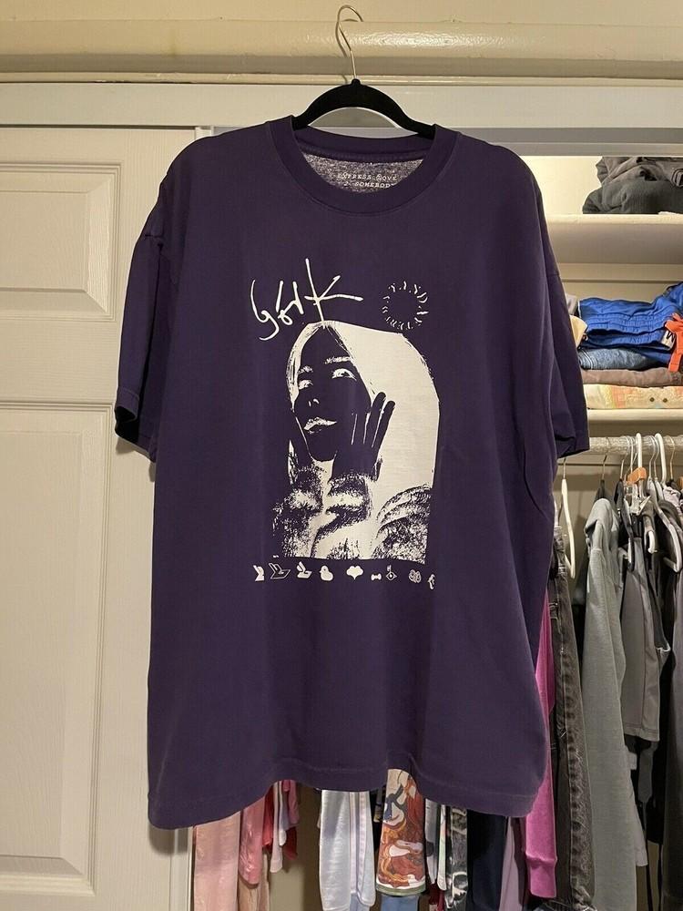 Bjork 90s Moma Exhibit Graphic Short Sleeve Reprint Tshirt Reprint S5XL KH3264 Unisex T-Shirt XL
Bjork 90s Moma Exhibit Graphic Short Sleeve Reprint Tshirt Reprint S5XL KH3264 Unisex T-Shirt XL