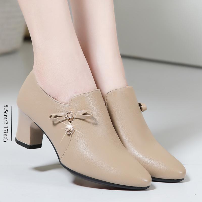 Модные и удобные женские туфли, туфли с глубоким вырезом, женские туфли с острым носком, универсальные туфли с боковой молнией 40
Модные и удобные женские туфли, туфли с глубоким вырезом, женские туфли с острым носком, универсальные туфли с боковой молнией 40