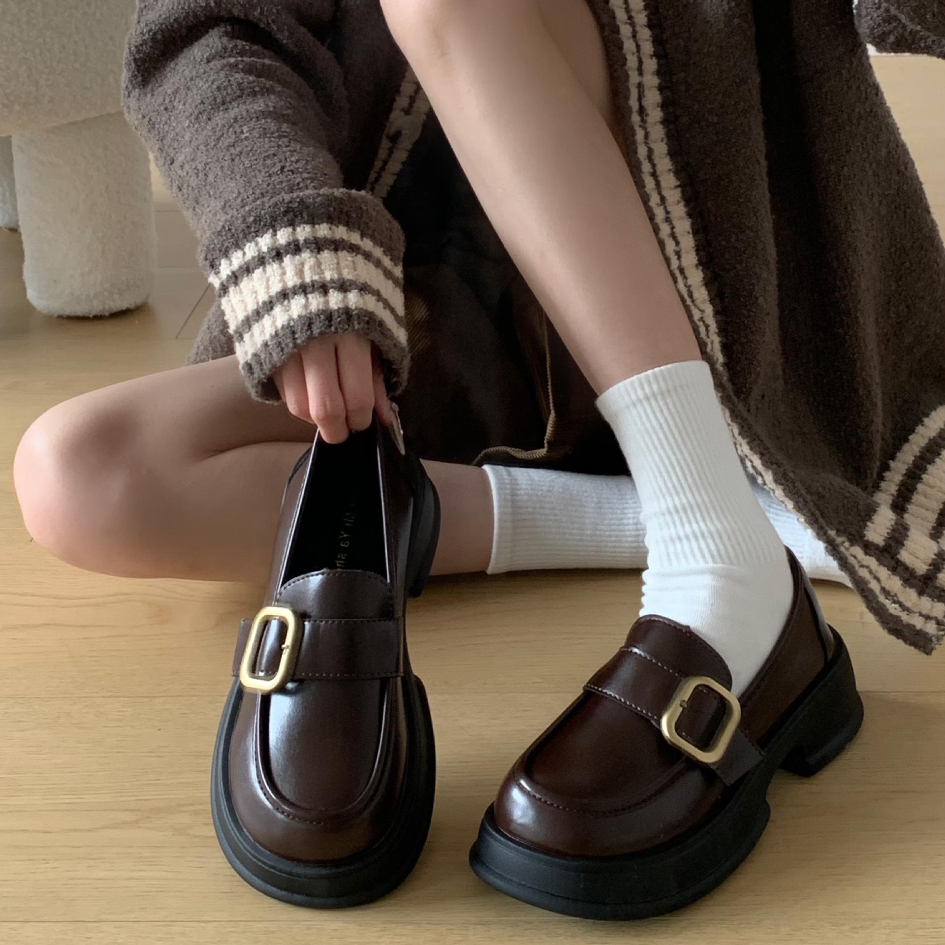 Round head black popular versatile small leather shoes women s spring 2025 new thick heel Mary Jane single shoes middle heel muffin bottom 40
Round head black popular versatile small leather shoes women s spring 2025 new thick heel Mary Jane single shoes middle heel muffin bottom 40