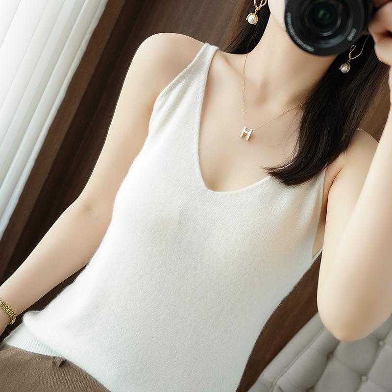 Early Spring and Summer Latest Inner Vest Sexy Relaxed Fit Top V-neck Sleeveless Bottoming Top M білий
Early Spring and Summer Latest Inner Vest Sexy Relaxed Fit Top V-neck Sleeveless Bottoming Top M білий