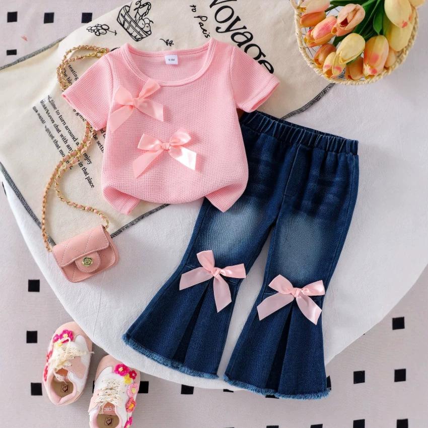 Girls Fashionable Two-piece Summer Children s Casual Pink Top + Flared Jeans Set 12-18M
Girls Fashionable Two-piece Summer Children s Casual Pink Top + Flared Jeans Set 12-18M