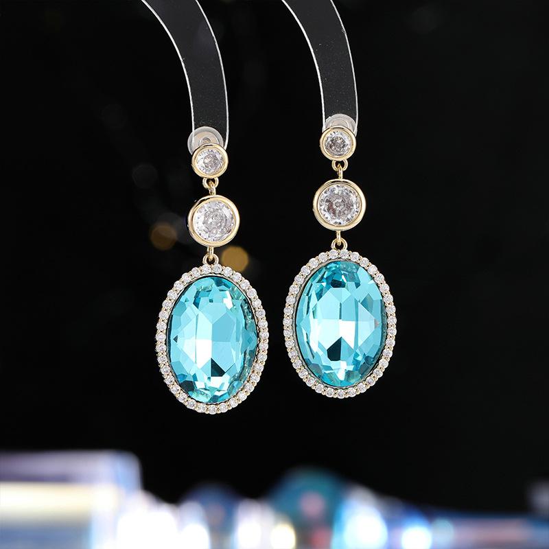 Premium sense luxury elegant earrings women s niche simple versatile zircon s925 silver needle oval zircon geometric earrings озеро синього кольору
Premium sense luxury elegant earrings women s niche simple versatile zircon s925 silver needle oval zircon geometric earrings озеро синього кольору