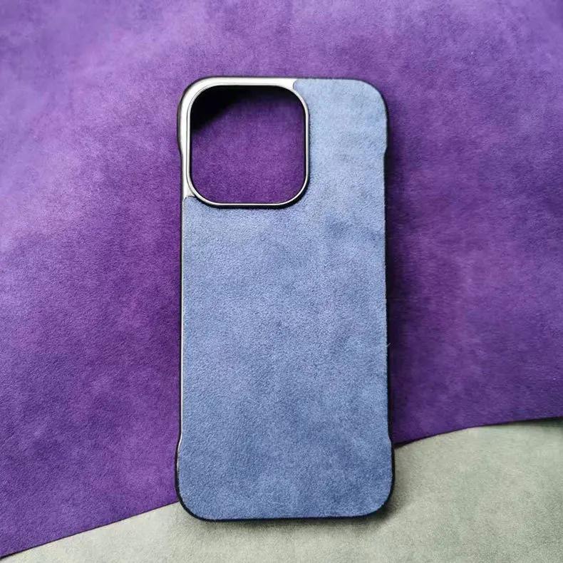 Luxury Alcantara Suede Phone Case for iPhone 16 Pro Max 15 Pro 15 Plus Frameless Higher Camera Len Protection Hard Back Cover for IPhone15plus синій
Luxury Alcantara Suede Phone Case for iPhone 16 Pro Max 15 Pro 15 Plus Frameless Higher Camera Len Protection Hard Back Cover for IPhone15plus синій