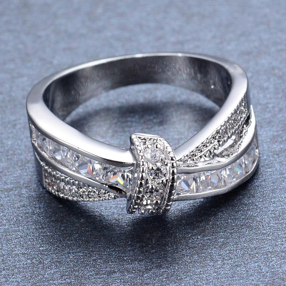 Ring retro women s cross zircon Europe and America Yiwu jewelry jewelry accessories No. 12 білий
Ring retro women s cross zircon Europe and America Yiwu jewelry jewelry accessories No. 12 білий