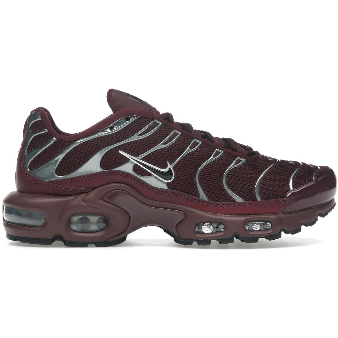 Sneaker Nike Air Max Plus SE Night Maroon Metallic Silver (Women s)(HJ9743-600) 36
Sneaker Nike Air Max Plus SE Night Maroon Metallic Silver (Women s)(HJ9743-600) 36